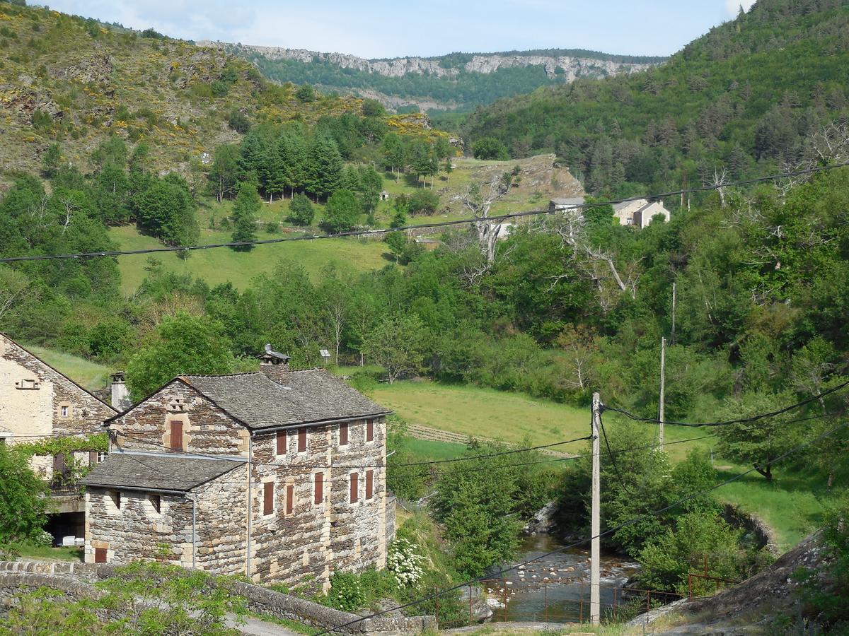 Auberge Du Tarnon Les Vanels Exterior photo
